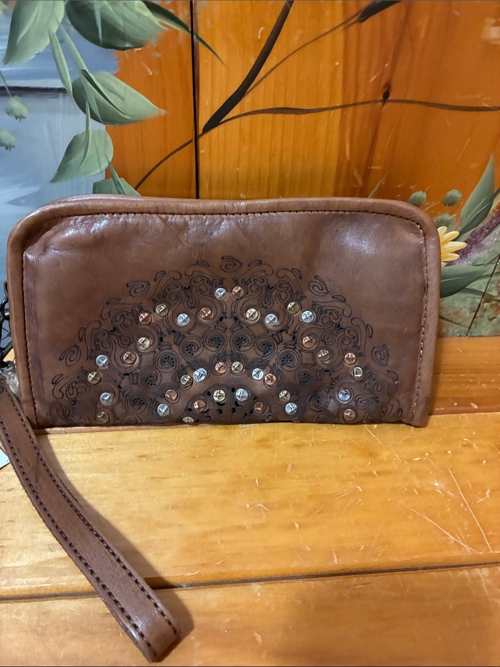 Embroidered Brown Leather Wristlet Clutch with Stud Accents New - Picture 2 of 6